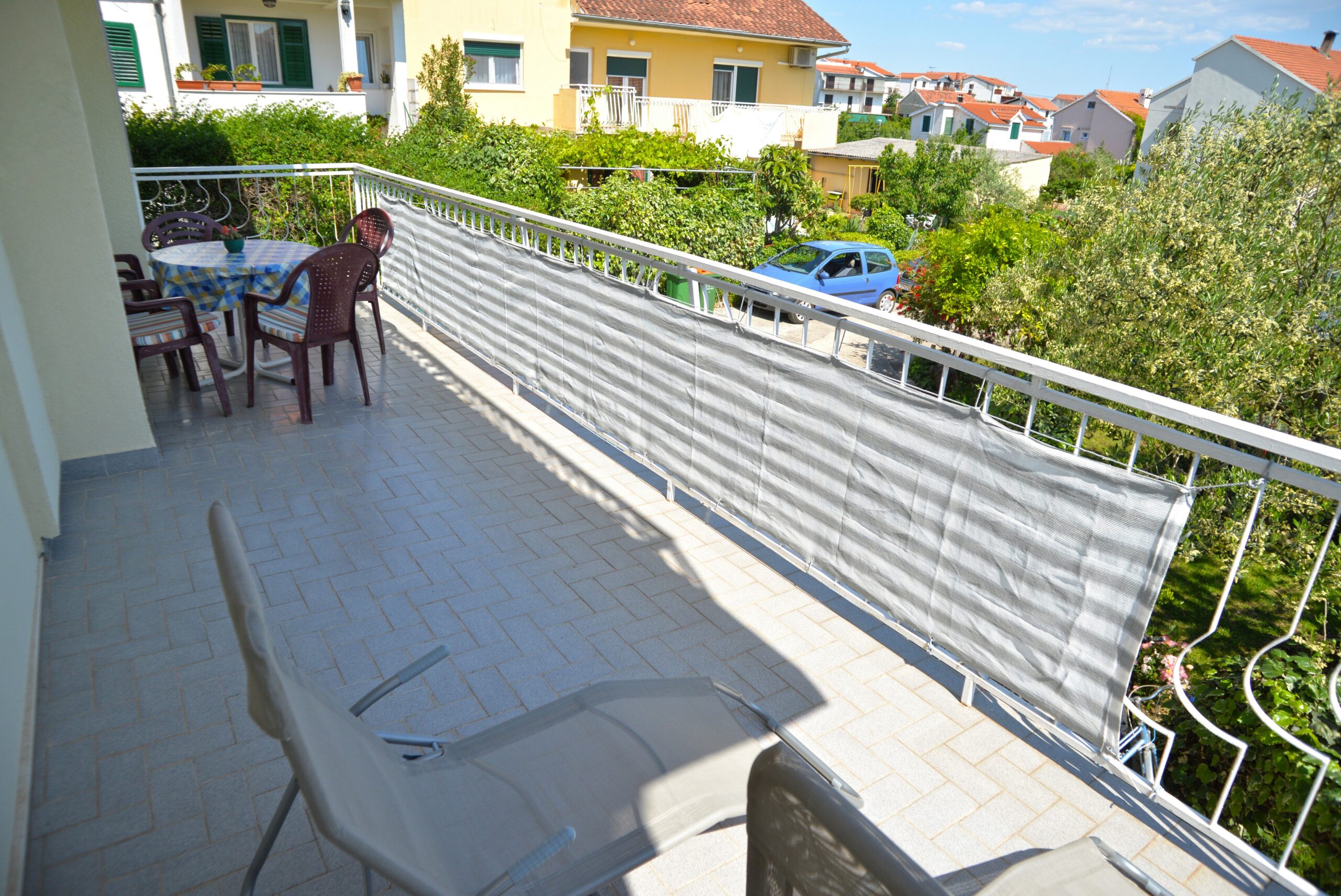 Balkon s pogledom, privatni smještaj Vodice